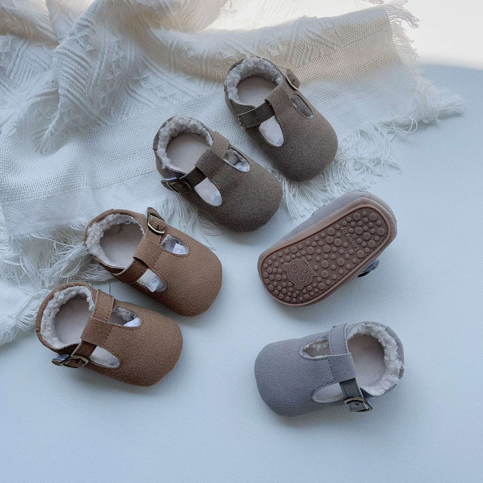 Arrival In Winter Baby Girl Solid Color Plush Warm Anti-Slip Shoes-1